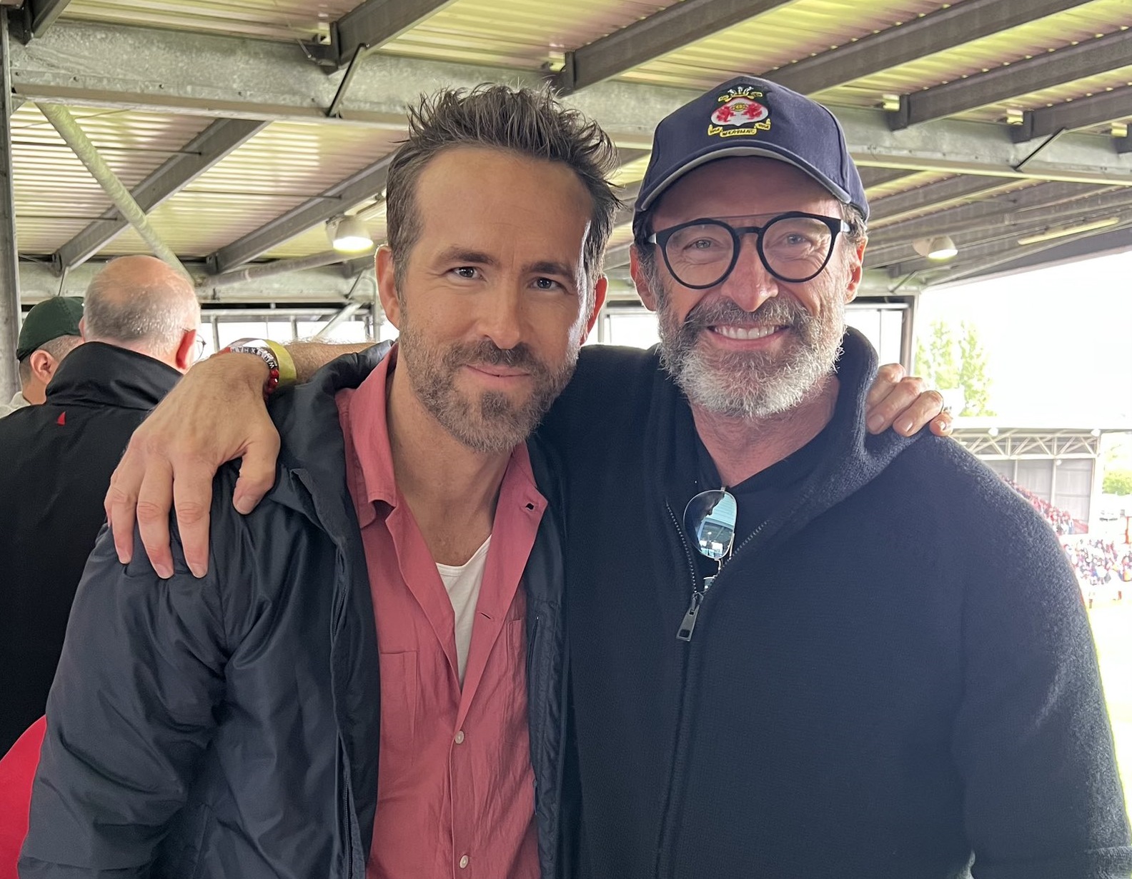 Обложка: Райан Рейнольдс и Хью Джекман // фото @RealHughJackman