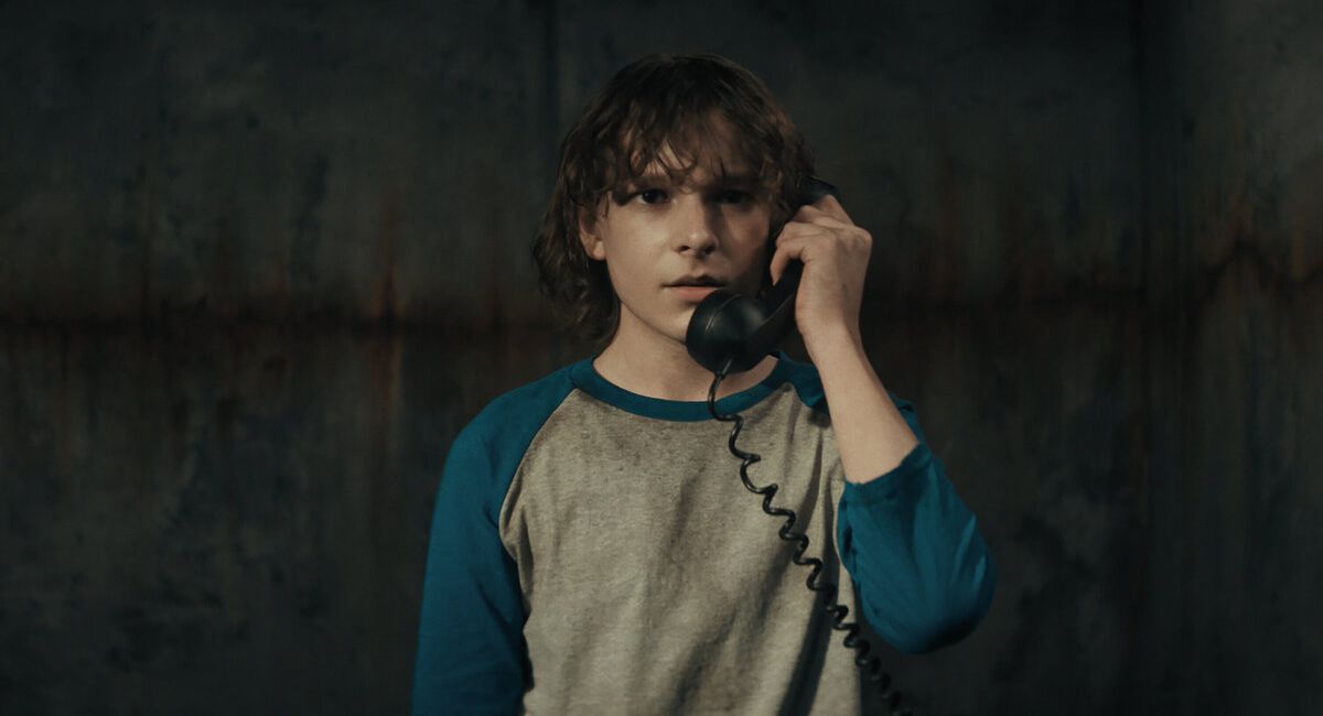 Обложка: кадр из фильма «Чёрный телефон»