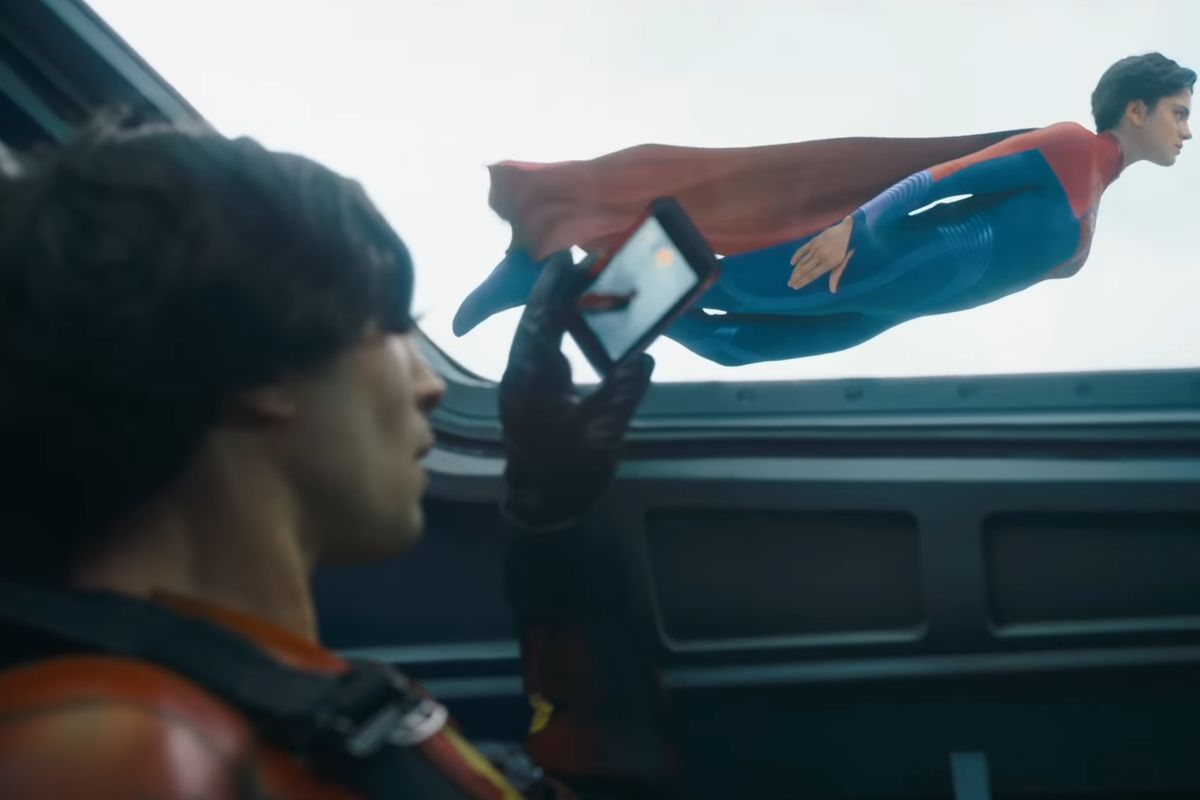 Вышел трейлер «Флэша» с Эзрой Миллером