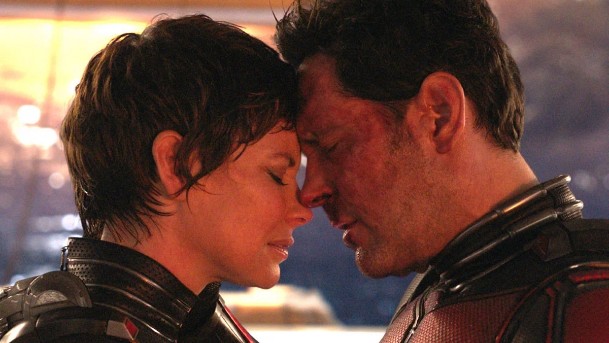 Обложка: кадр из фильма «Человек-муравей и Оса: Квантомания» (2023)