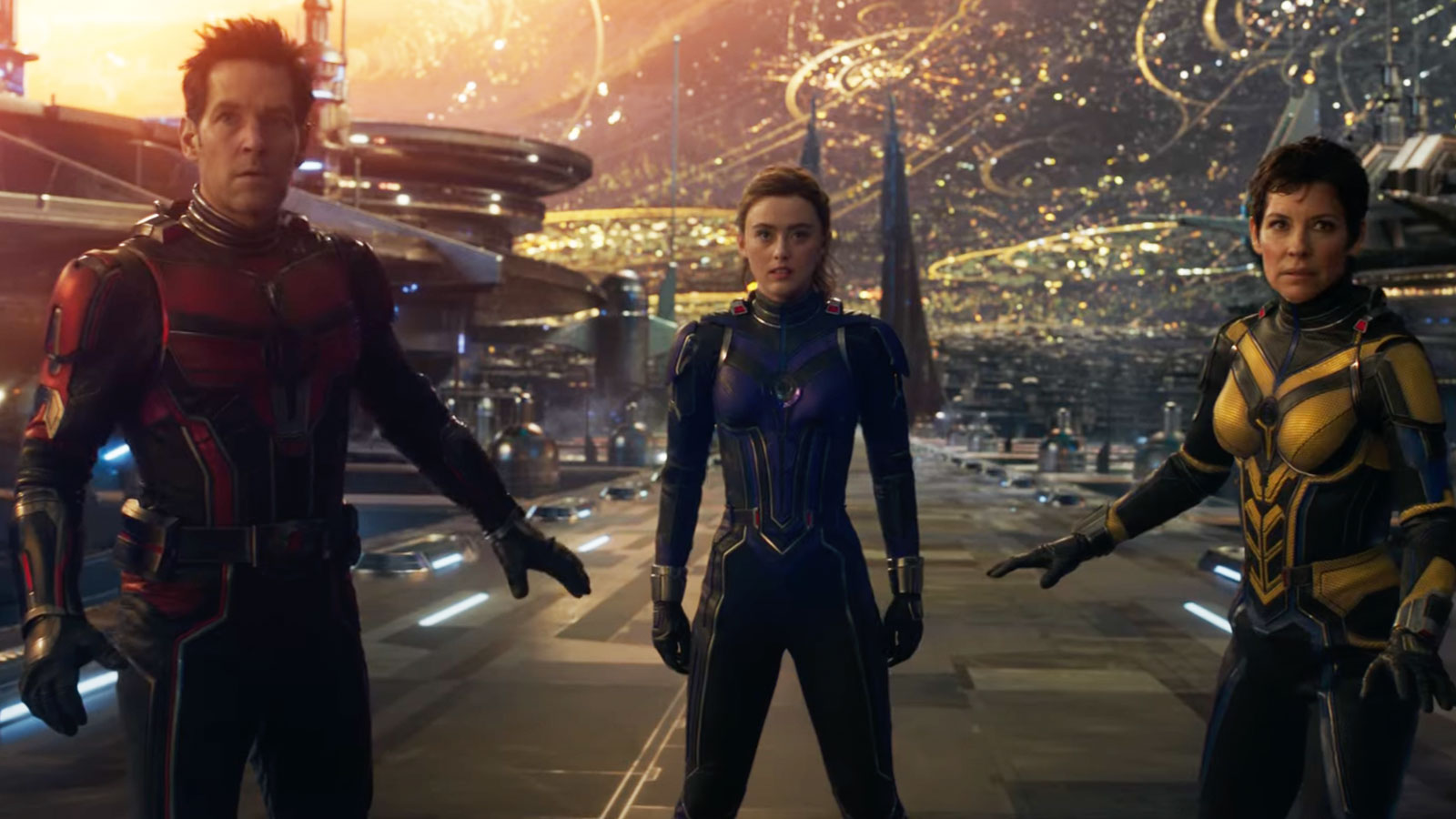 Обложка: кадр из фильма «Человек-муравей и Оса: Квантомания»