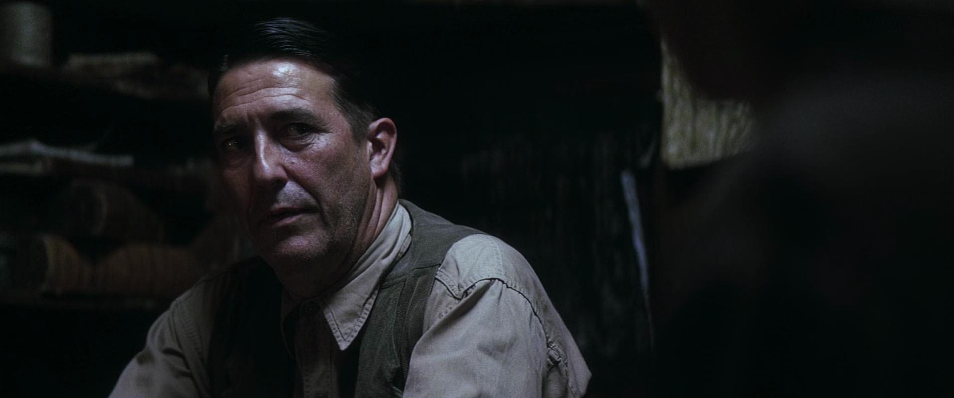 Обложка: кадр из фильма «Нефть» (2007)