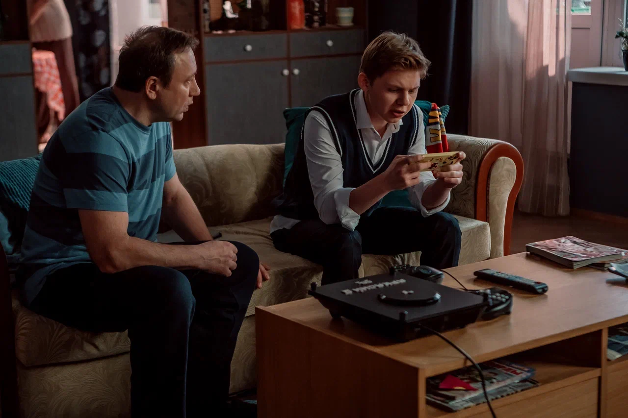 Обложка: фото со съёмок «Сидоровых» // пресс-релиз СТС