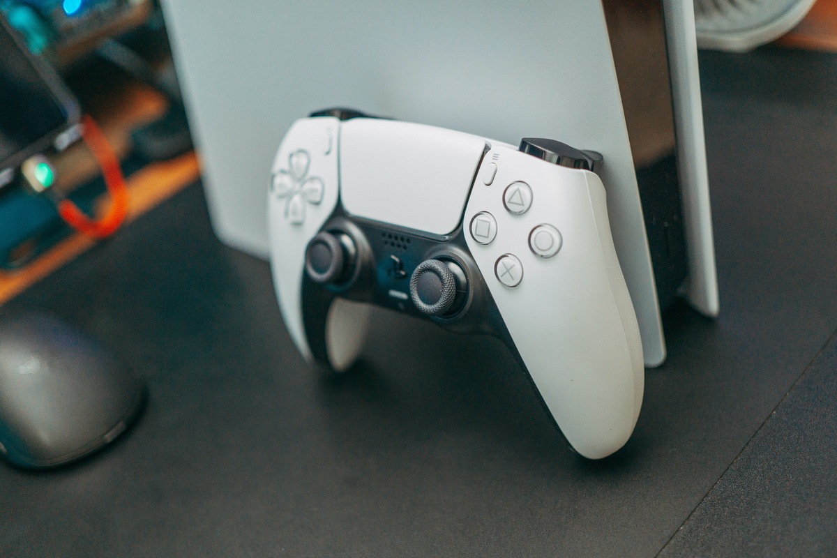 Аналитики Sony сообщили о низком спросе на новинки PlayStation 5