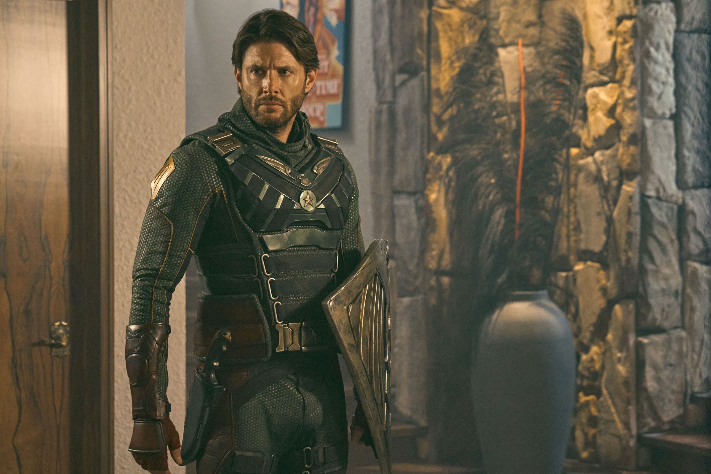 Обложка: кадр из сериала «Пацаны» (2019—…)