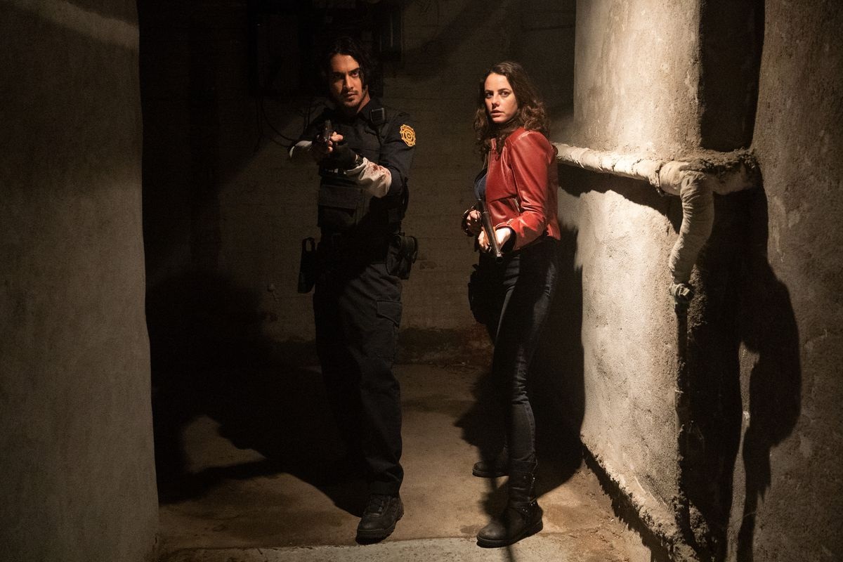 Обложка: кадр из фильма «Обитель зла: Раккун-Сити»