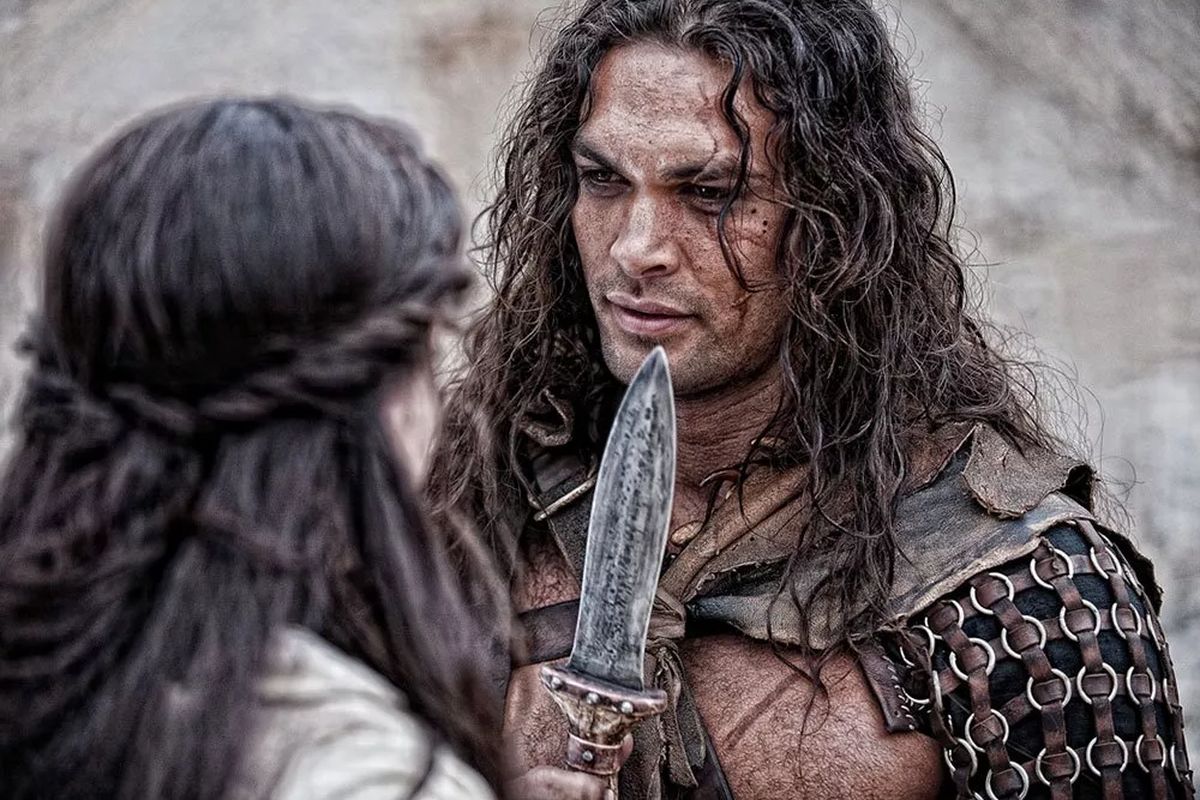 Обложка: кадр из фильма «Конан-варвар» (2011)