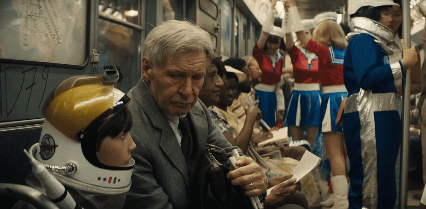 Обложка: кадр из фильма «Индиана Джонс 5»