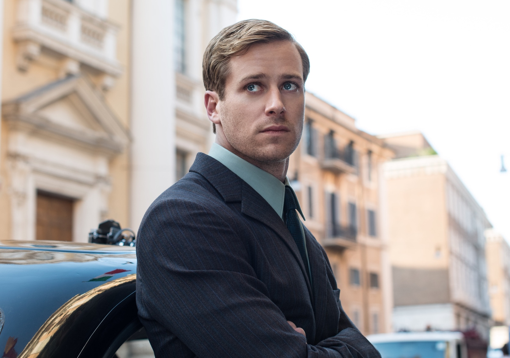 Обложка: Арми Хаммер в фильме «Агенты А.Н.К.Л.» (2015)