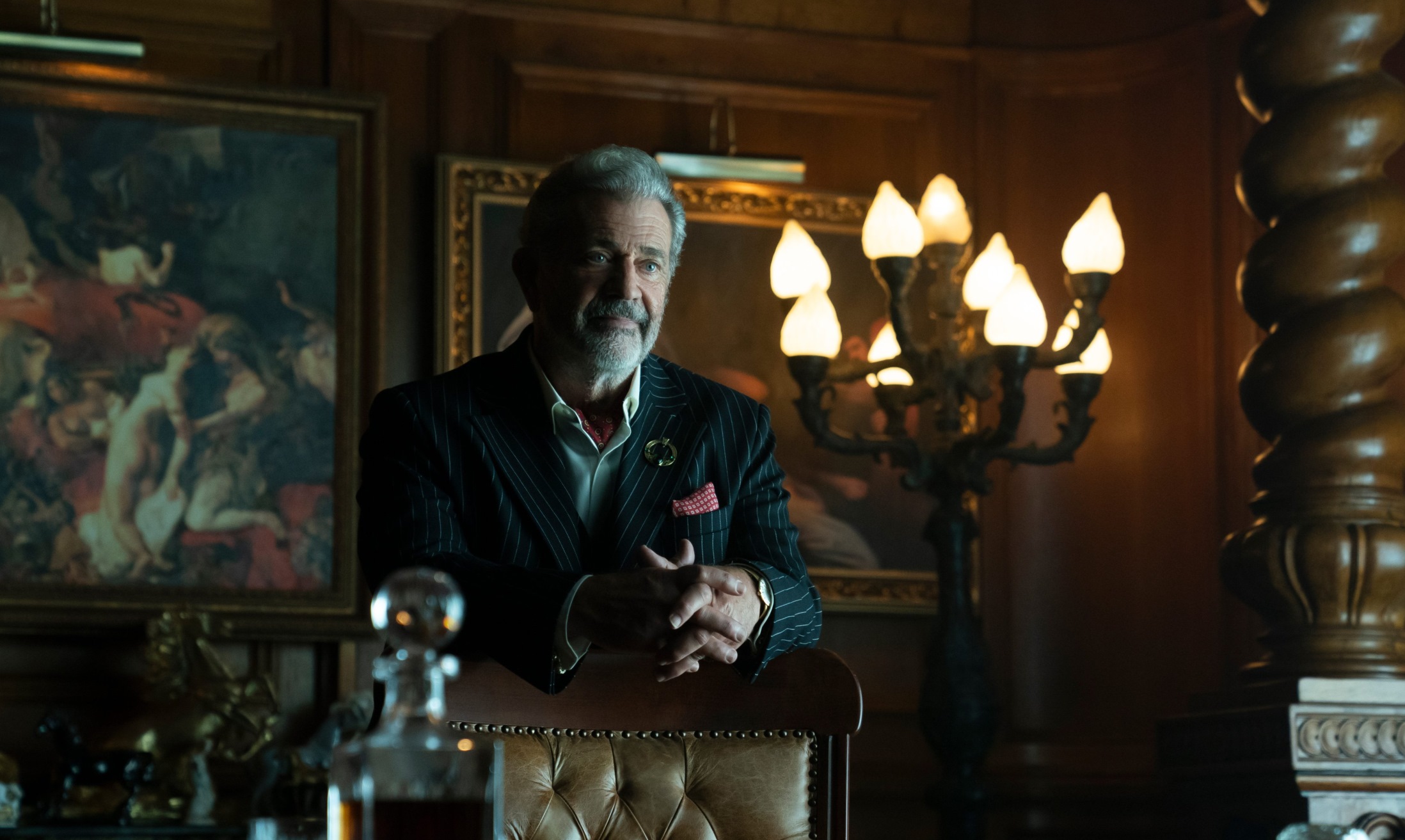 Обложка: кадр из сериала «Континенталь» (2023)