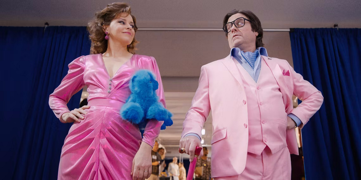 Обложка: кадр из фильма The Beanie Bubble (2023)