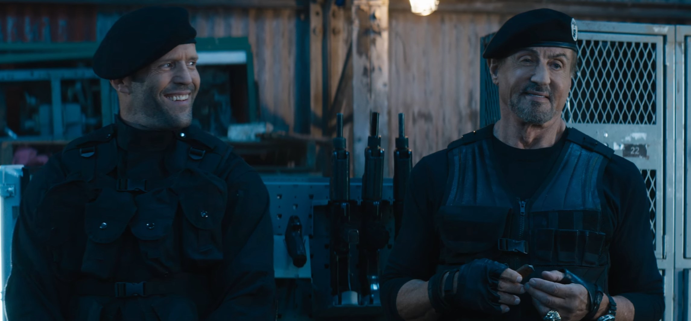 Обложка: кадр из фильма «Неудержимые 4»