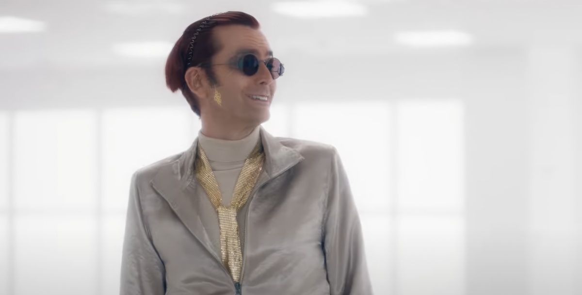 Обложка: кадр из сериала «Благие знамения»