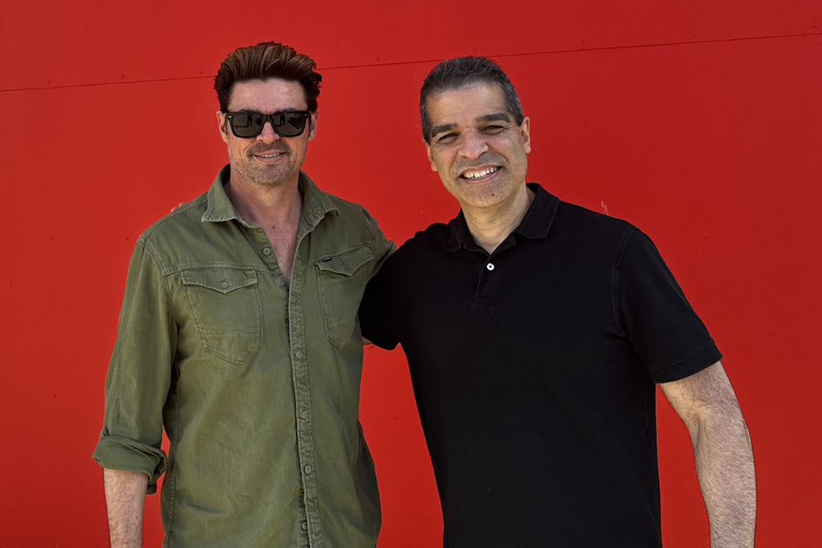 Обложка: Twitter, @noobde