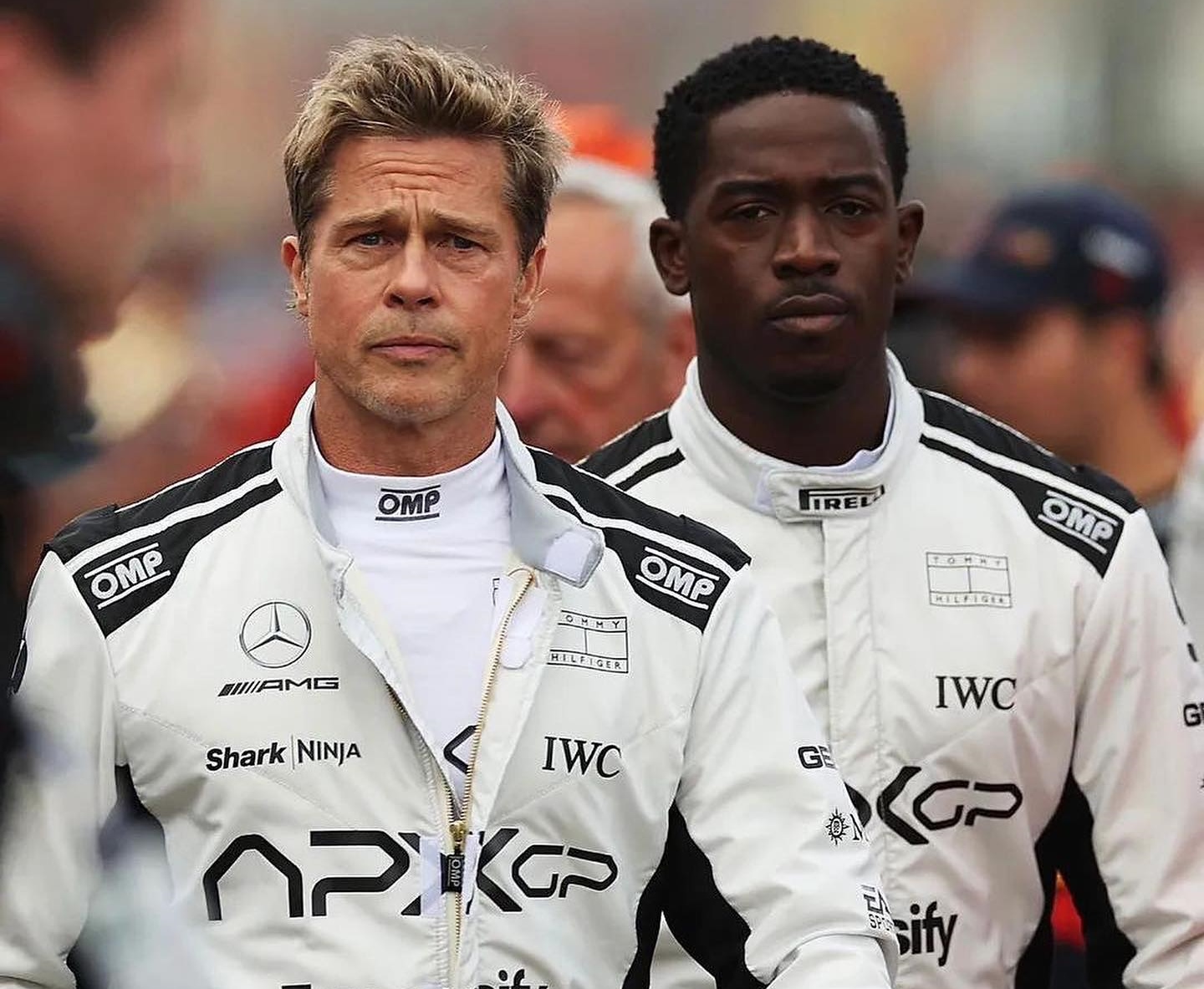 Обложка: фото из соцсетей Брэда Питта // съёмки безымянного фильма Джозефа Косински