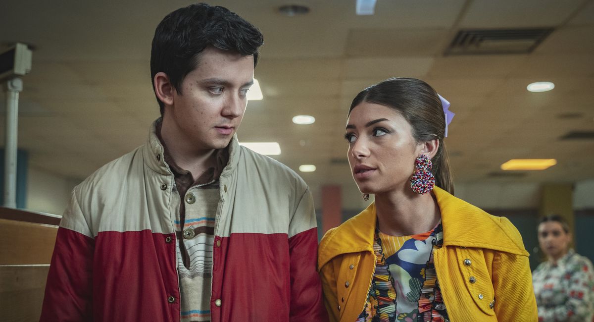 Обложка: кадр из сериала «Половое воспитание»/ «Сексуальное просвещение»