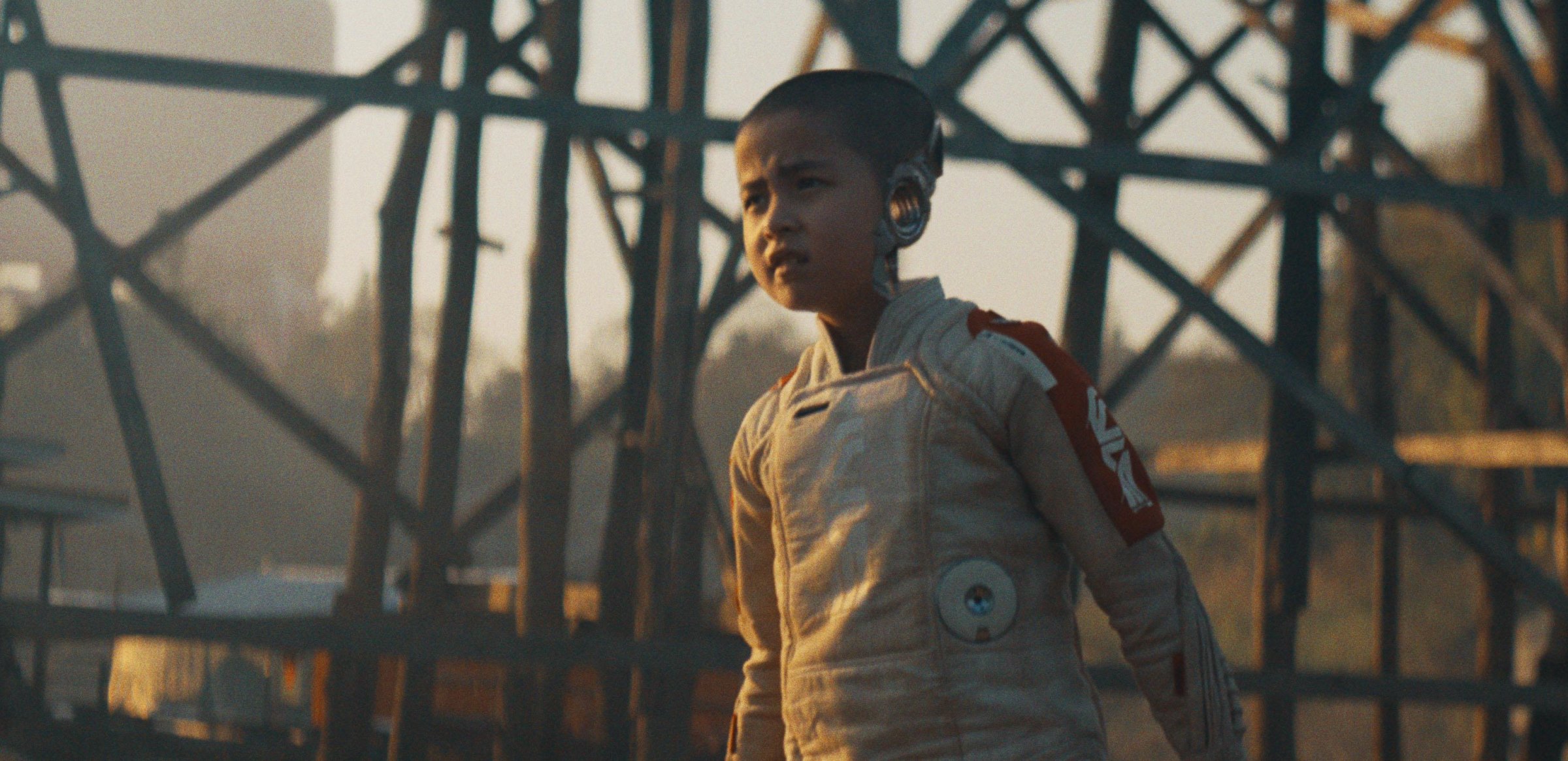 Обложка: кадр фильма «Создатель» (2023)