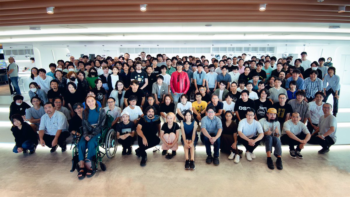 Обложка: фотография из соцсетей Хидео Кодзимы