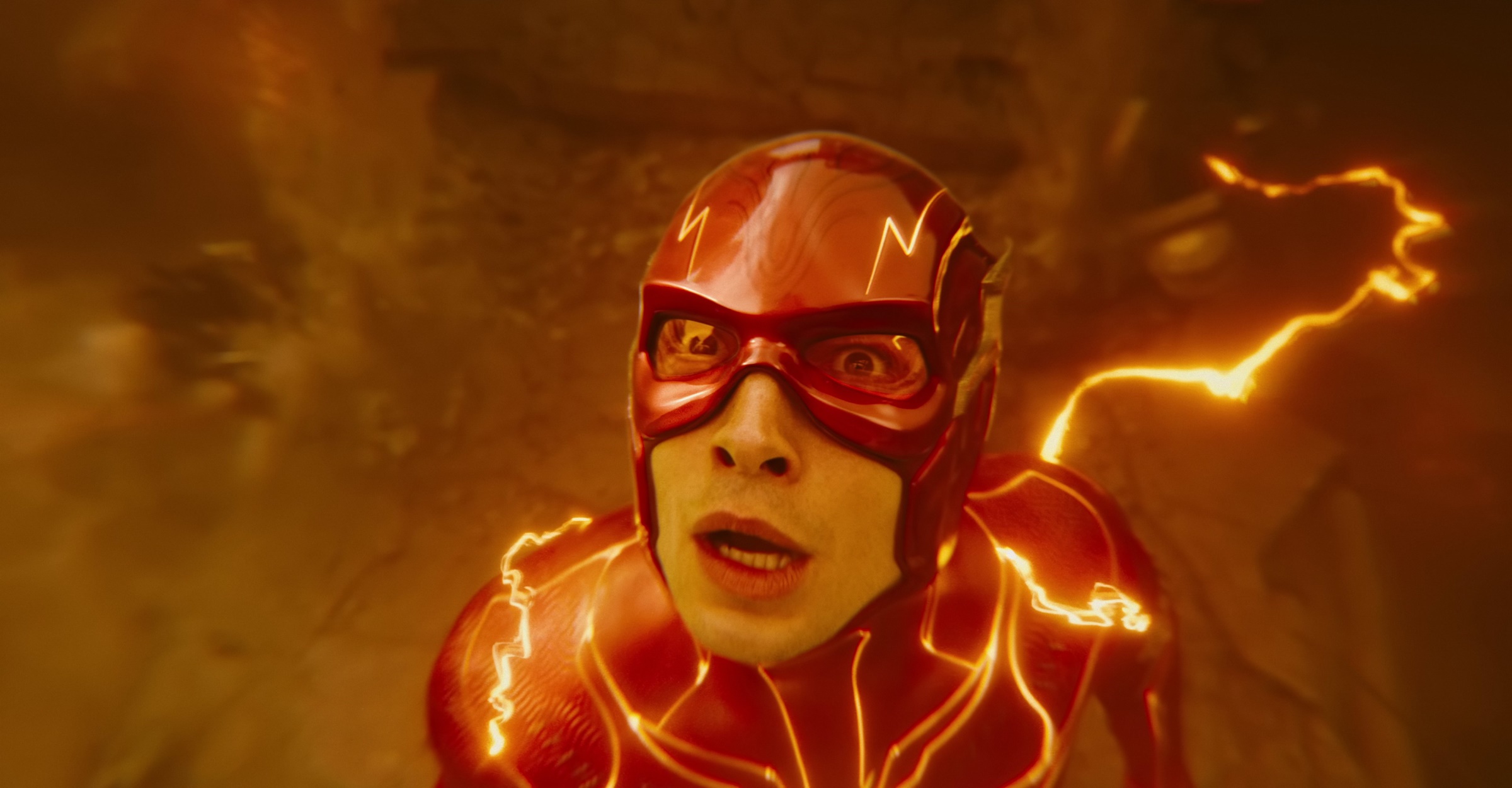 Warner Bros заявила об убытках до 500 млн долларов из-за забастовок в Голливуде