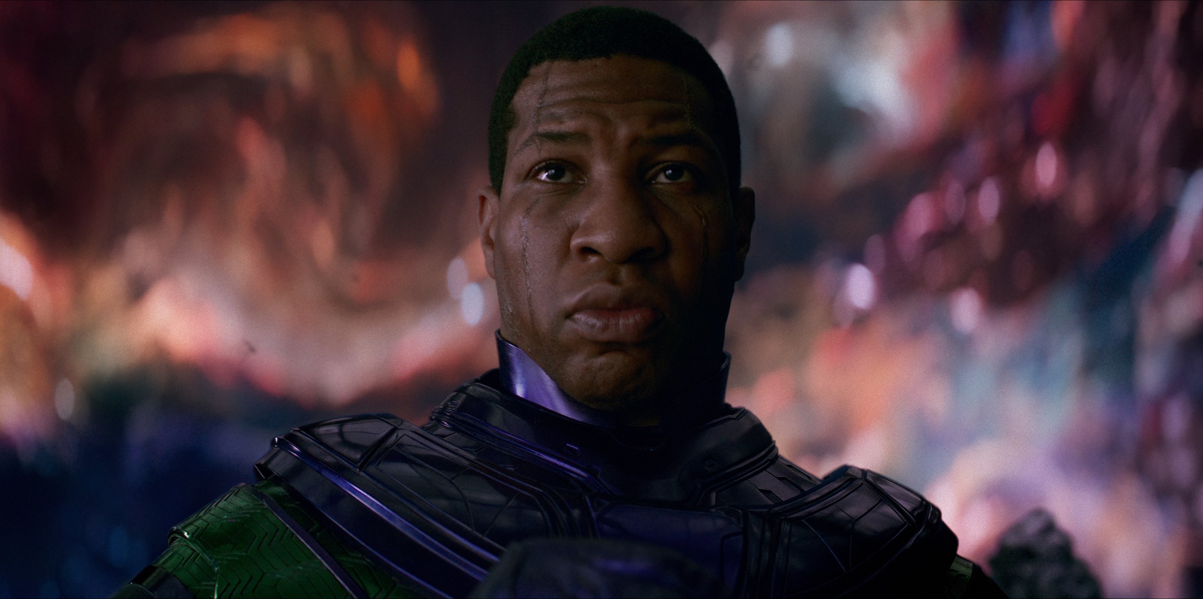 Обложка: кадр фильма «Человек-муравей и Оса: Квантомания» (2023)