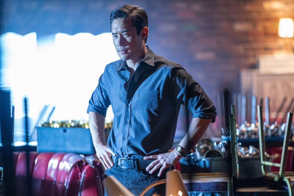 Обложка: кадр сериала «Квантовый скачок» (2022—…)