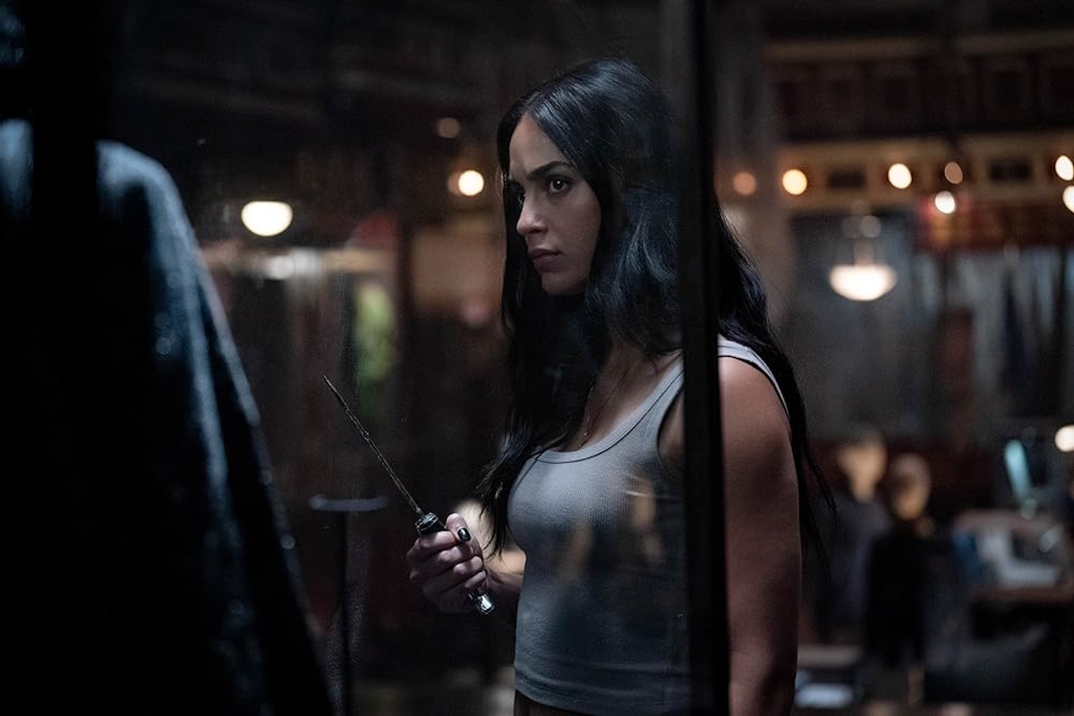 Обложка: Мелисса Баррера в фильме «Крик 6» (2023)