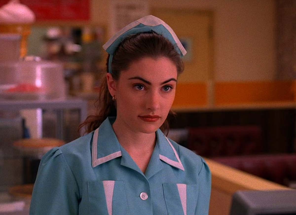 Обложка: "Твин Пикс"