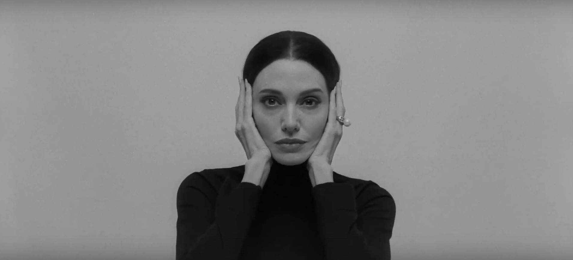 Байопик «Мария» с Анджелиной Джоли получил полноценный трейлер