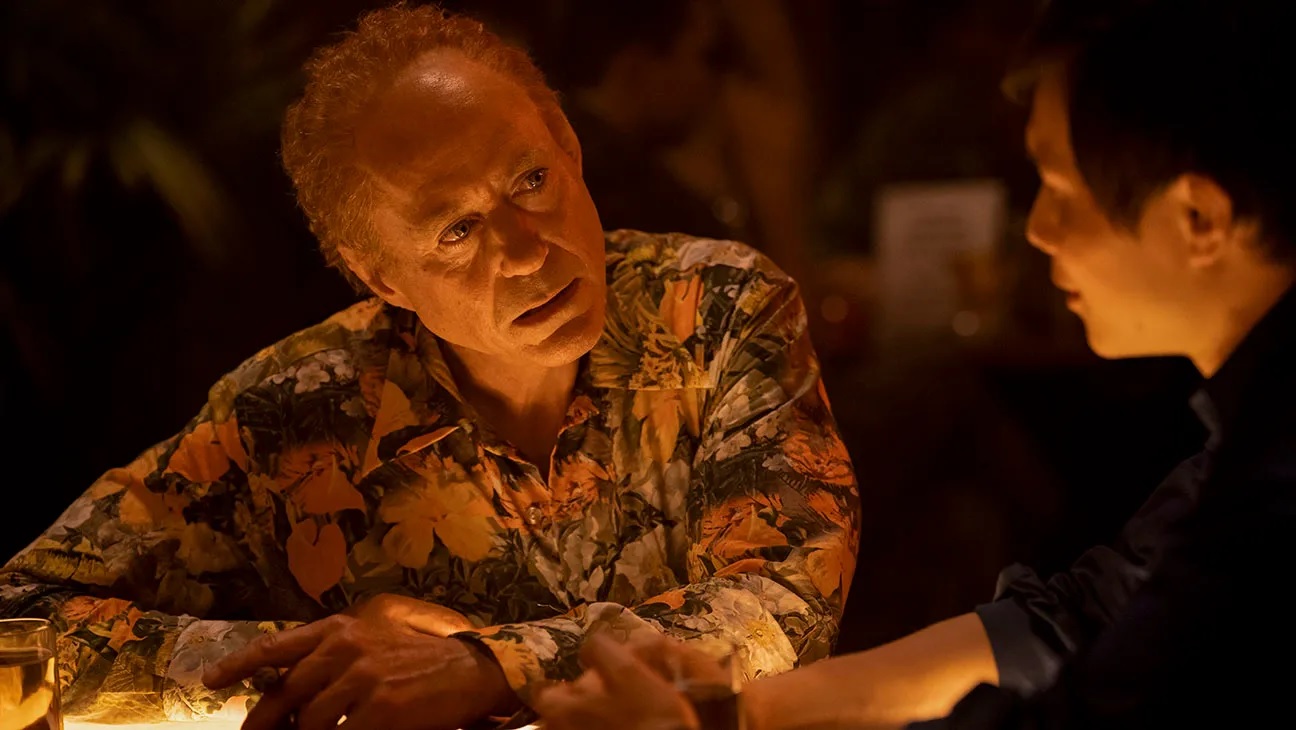 Обложка: кадр из сериала «Сочувствующий»