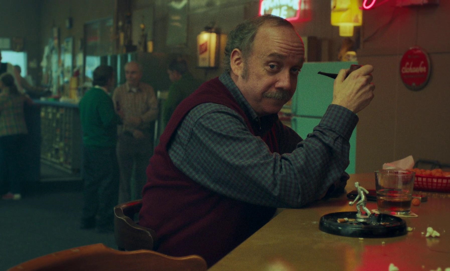 Обложка: кадр фильма «Оставленные» (2023)