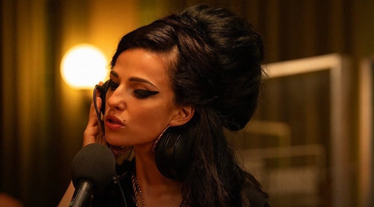 Обложка: кадр из фильма «Обратно во мрак»