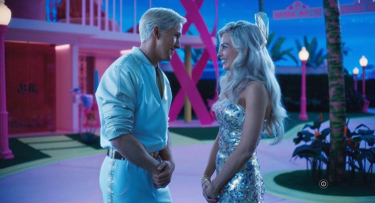 Обложка: кадр из фильма «Барби»