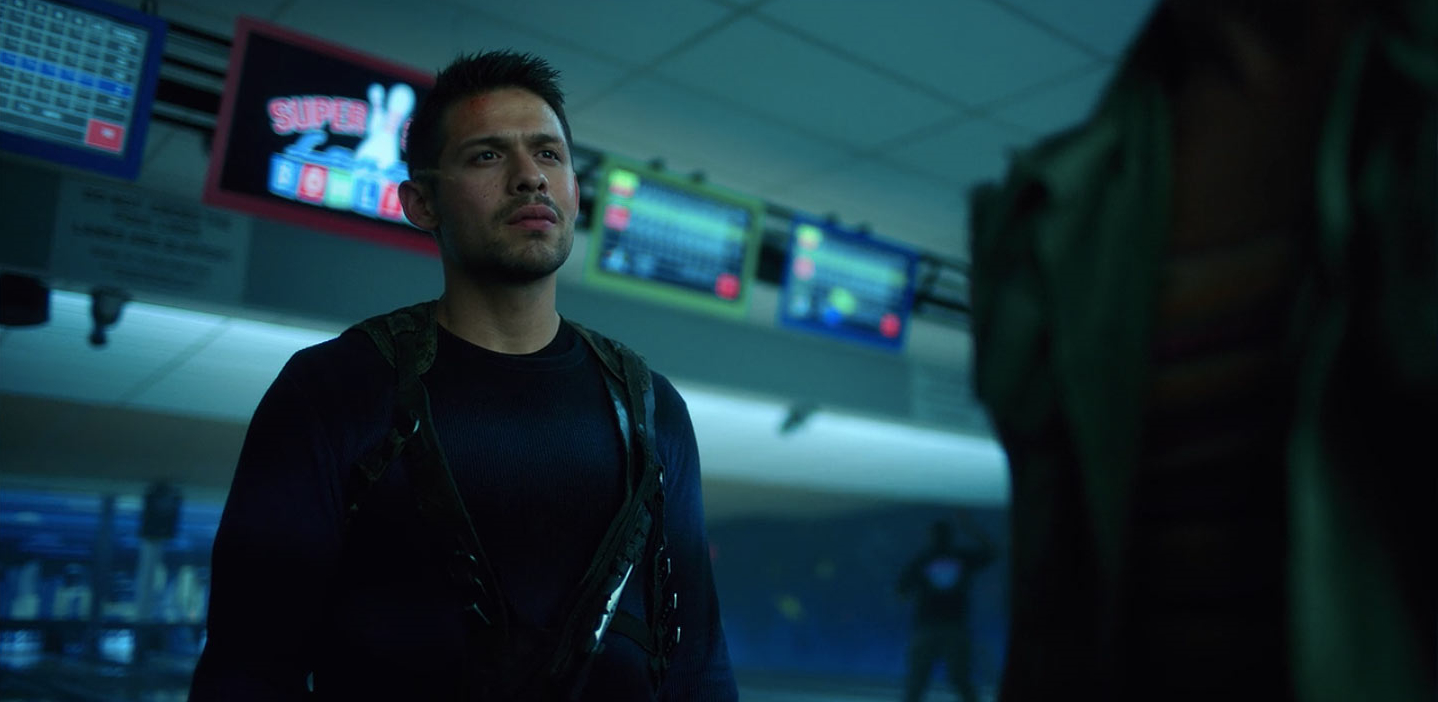 Обложка: кадр сериала «Академия Амбрелла» (2019—…)