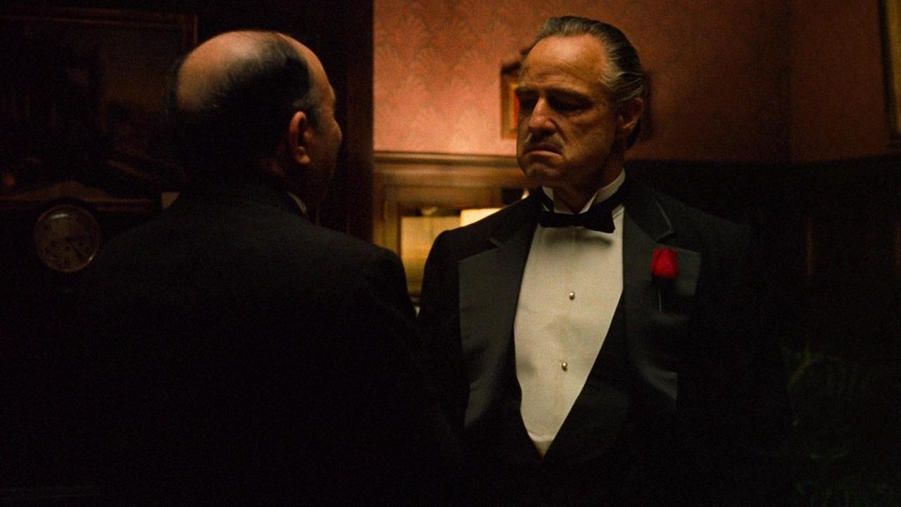 Обложка: кадр из фильма «Крестный отец»