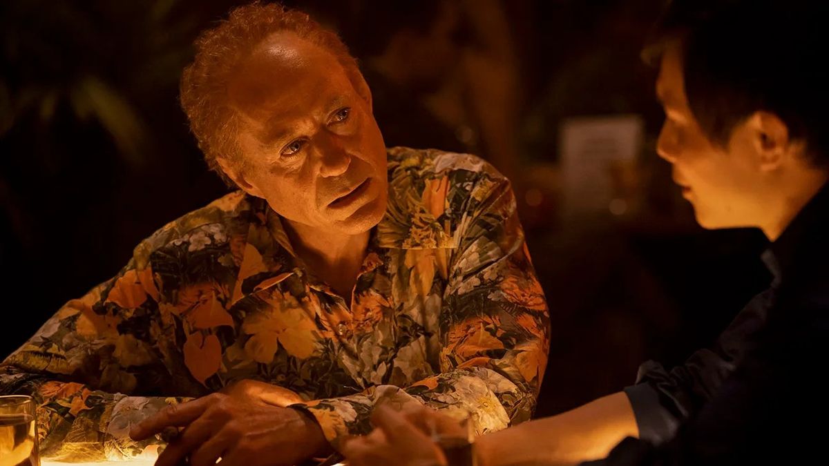 Обложка: кадр из сериала «Сочувствующий»