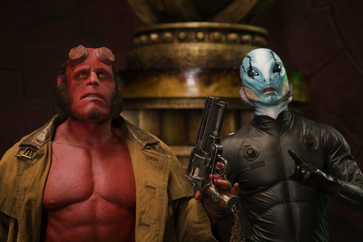 Хеллбой (Hellboy) - фильмы, трейлеры, актеры, мультфильмы, комиксы про  Хеллбоя