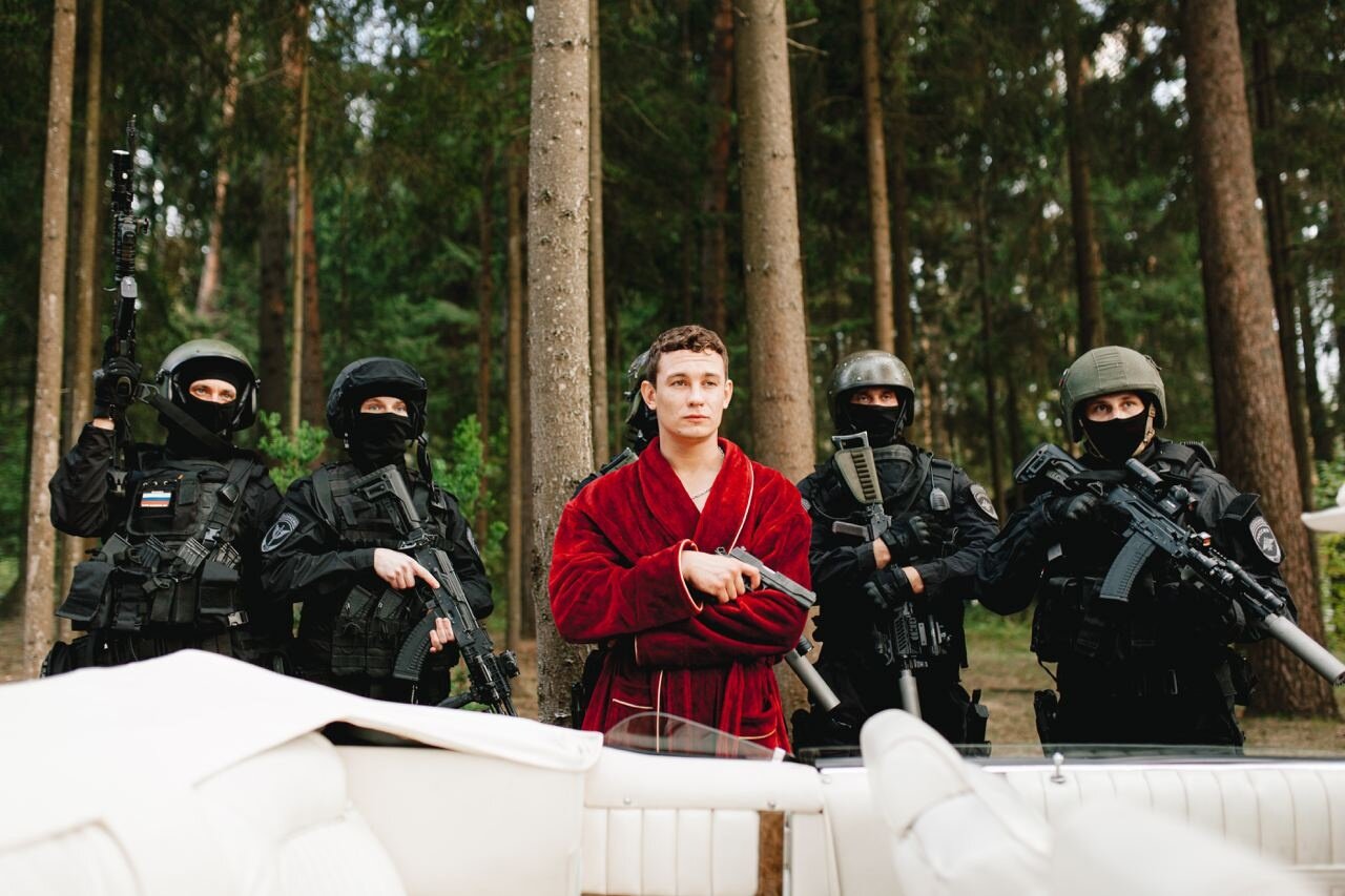 Обложка: кадр из фильма «Кореша»