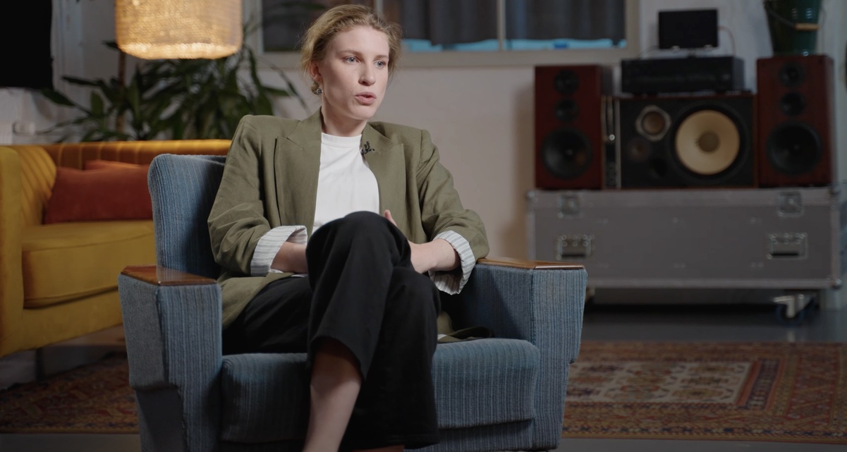 Обложка: кадр из интервью Анны Виленской