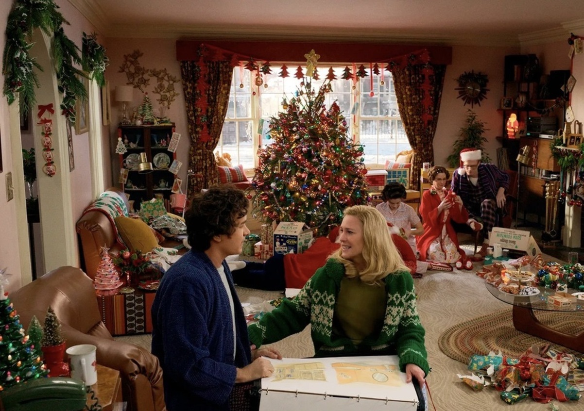 Обложка: кадр из фильма «Здесь»