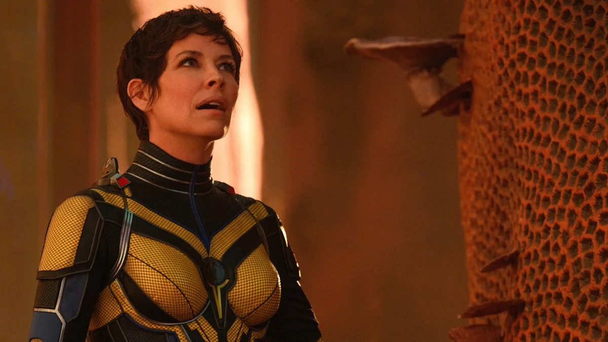 Обложка: кадр из фильма «Человек-муравей и Оса: Квантомания»