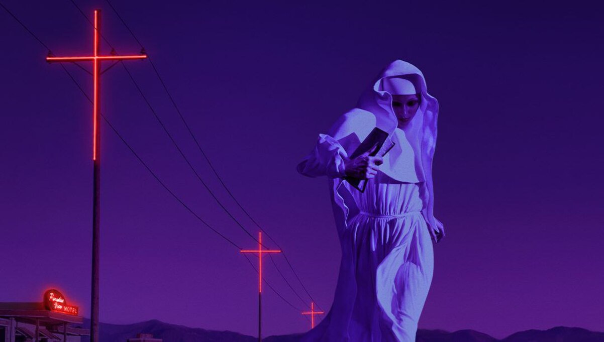 Обложка: постер сериала «Гротеск»