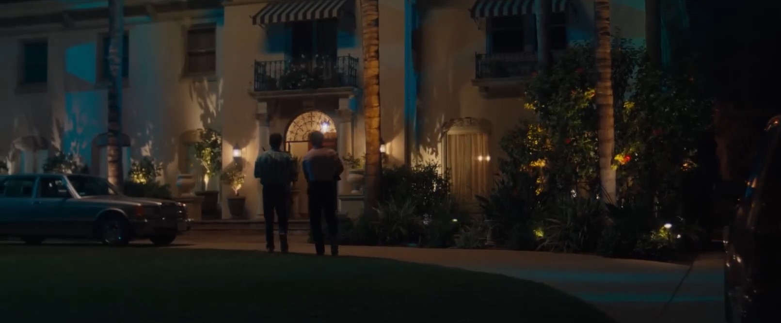 Обложка: "Монстры: История братьев Менендес"