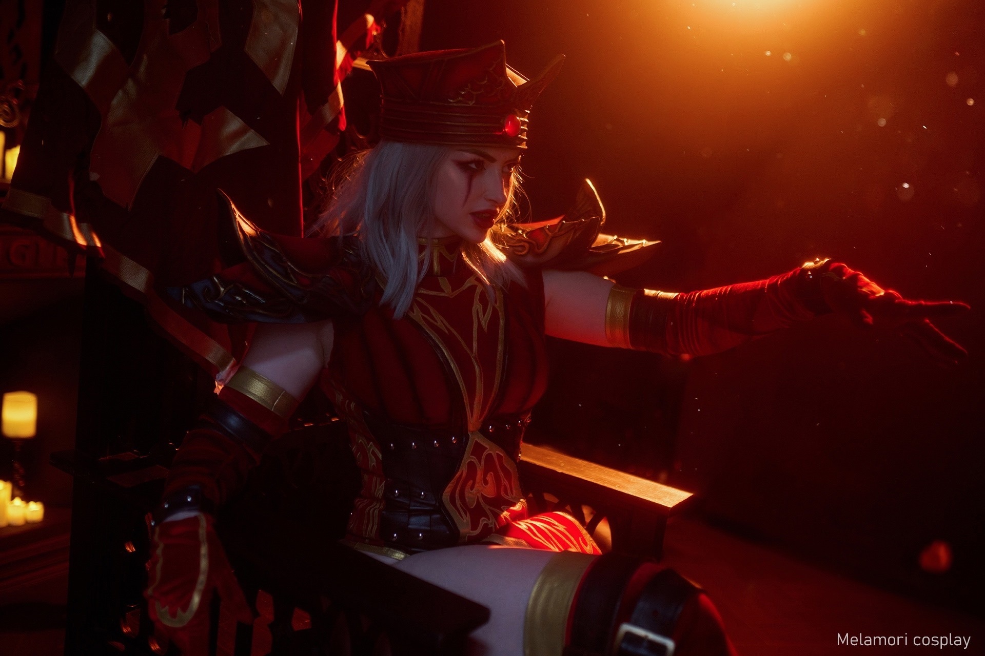 Обложка: косплеер Lady Melamori
