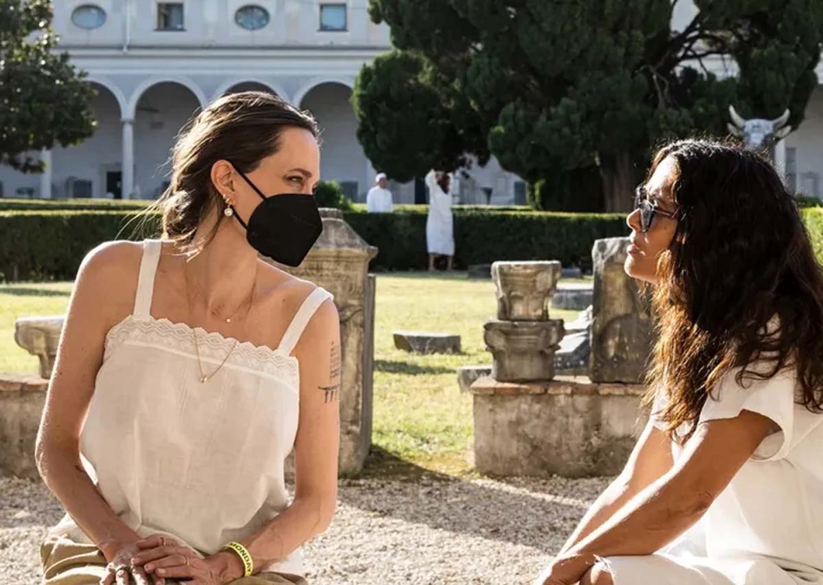 Обложка:  Without Blood