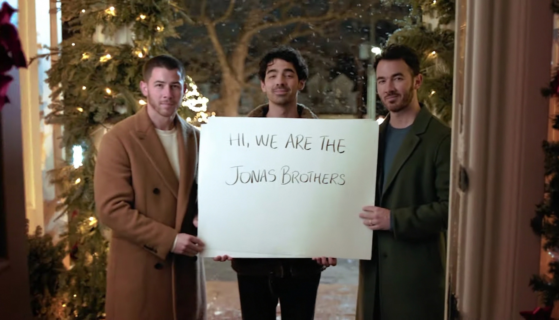 Обложка: Jonas Brothers Christmas Movie | Disney+