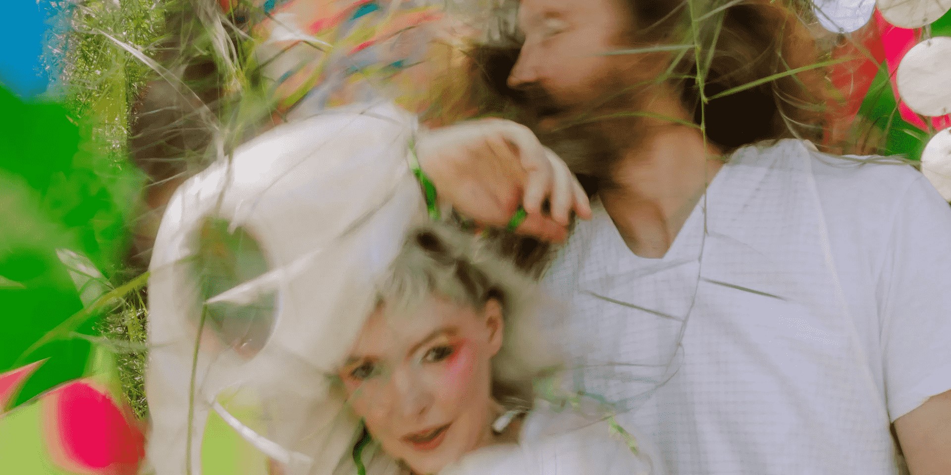 Обложка: Sylvan Esso, photo by Elizabeth Weinberg