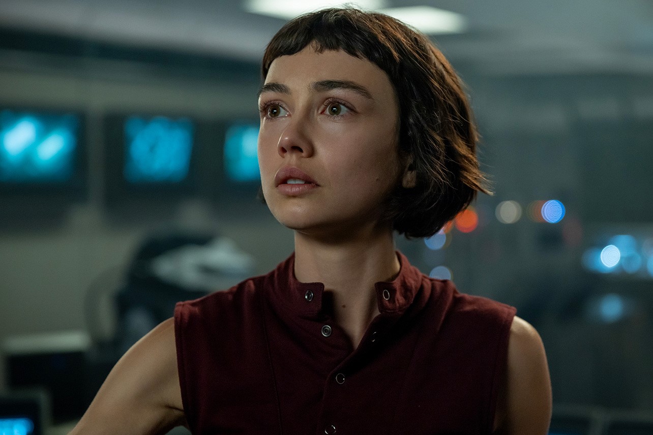 Обложка: кадр из сериала «Чужой: Земля»