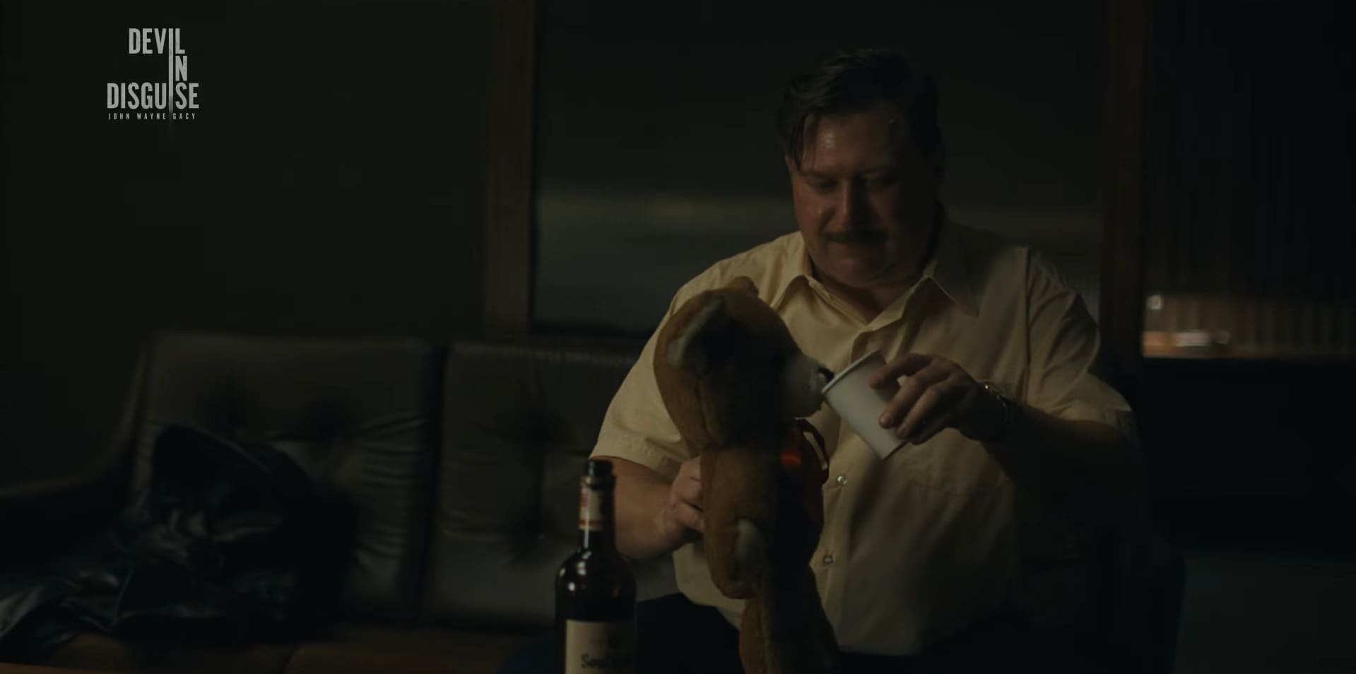 Обложка: кадр из сериала «Джон Уэйн Гейси: Замаскированный дьявол»