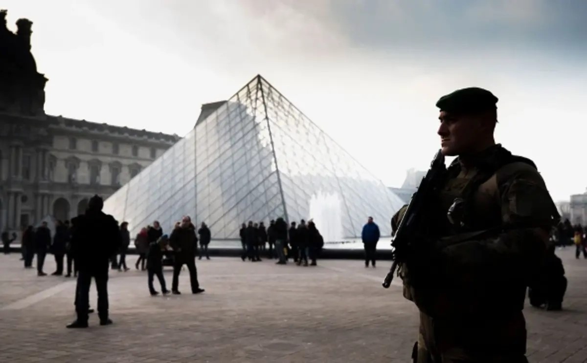 Обложка: Florian David / Zuma / Global Look Press