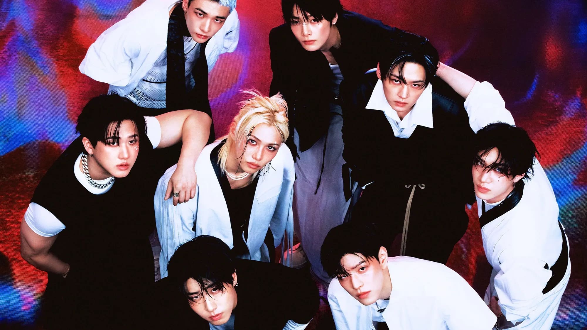 Stray Kids представили треклист своего нового мини-альбома SKZ IT TAPE «DO IT»